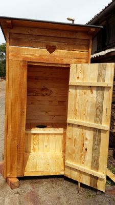 WC-drewniane-tradycyjne
